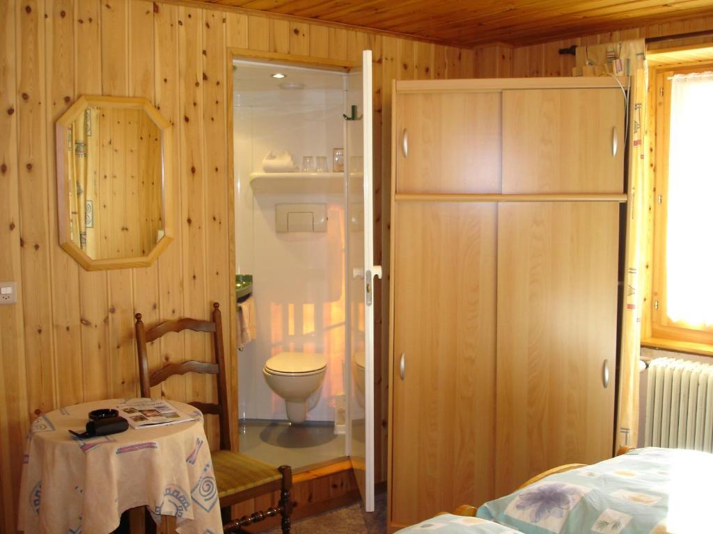 Pension D'Evolene Room photo